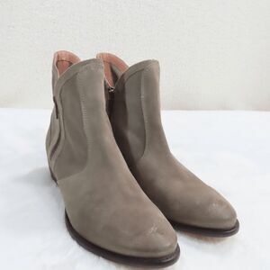 Seychelles Gray Taupe Suede Lucky Penny Bootie Size 8.5